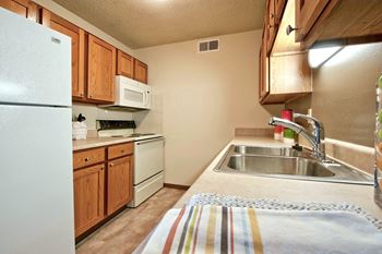 Fully-equipped kitchen